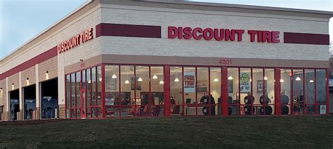 Discount tire sioux falls - SIOUX FALLS, S.D. — Discount Tire/America's Tire has opened a retail store in Sioux Falls, its first location in the Rushmore state, and has plans to open more over the next couple of years. Discount-Tire-opens-1st-store-in …